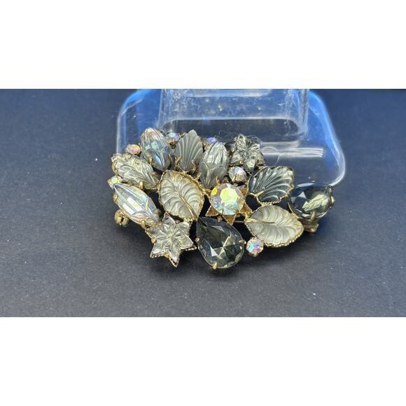 Vintage Weiss style Carved thermoset Leaf Brooch AB Rhinestone Gold-tone - Picture 5 of 16